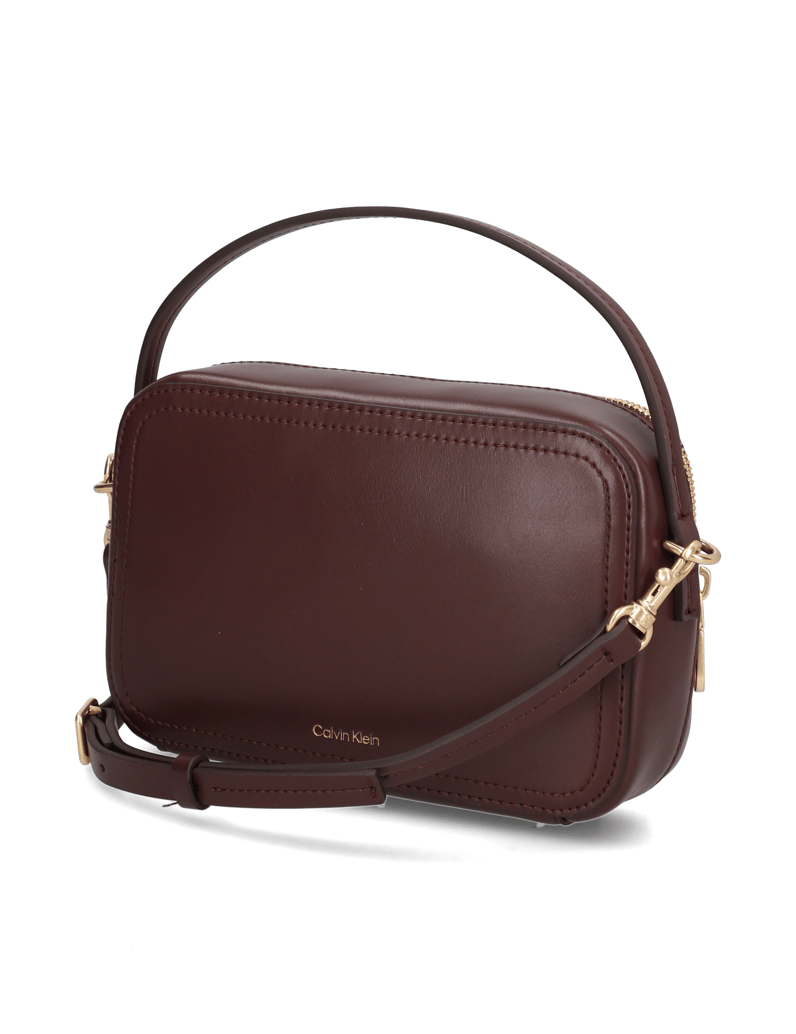 Calvin-Klein-CK-HARDWARE-CAMERA-BAG-bordo