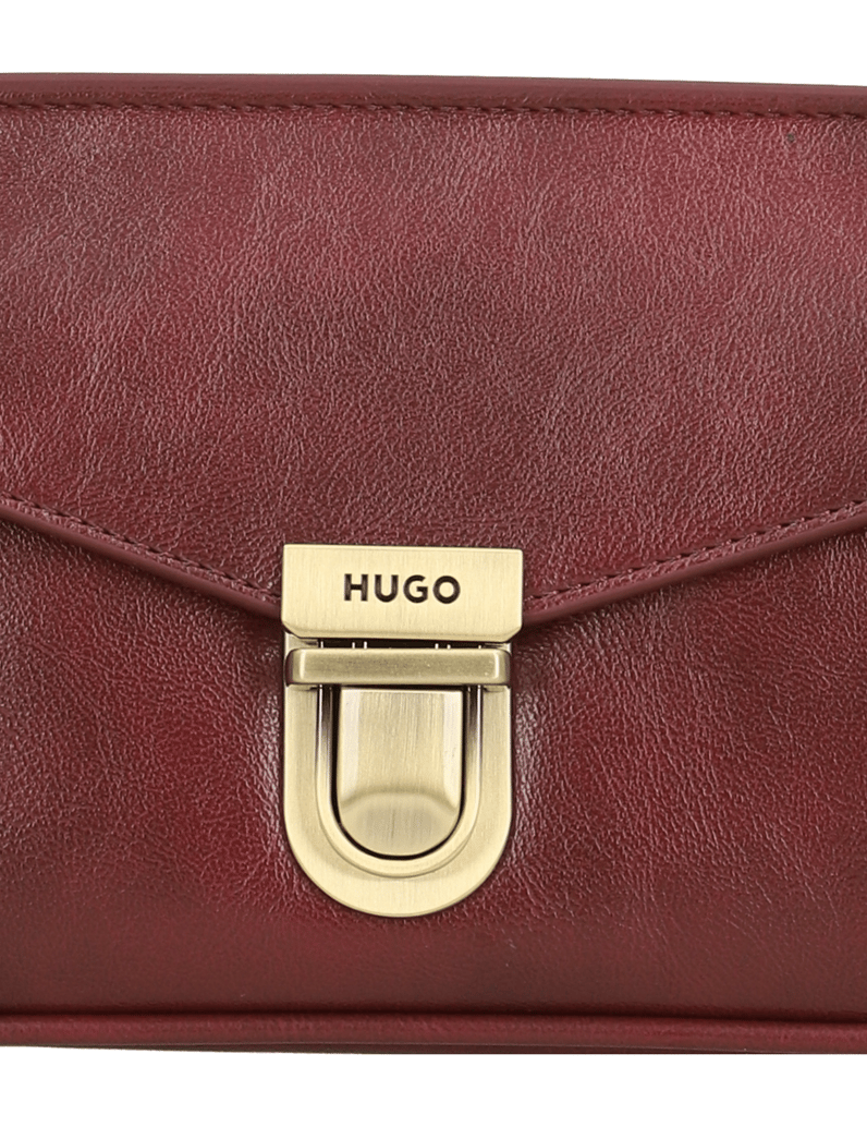 HUGO-Quinley-bordo