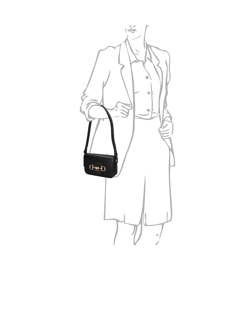 GUESS-JANIE-LOGO-CNVRTBL-XBODY-FLAP-černá