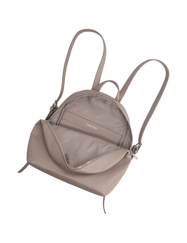 Calvin-Klein-batoh-béžová