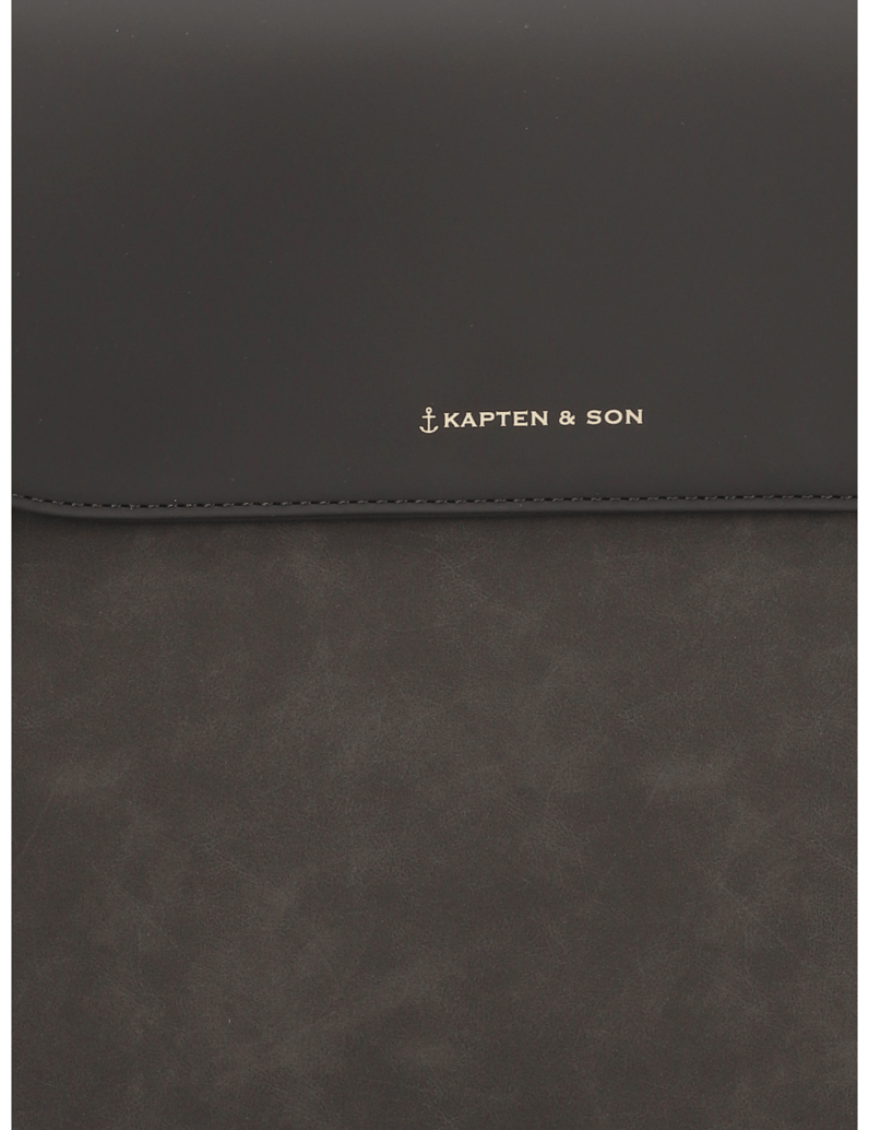 KAPTEN-&-SON-TROMSO-schwarz
