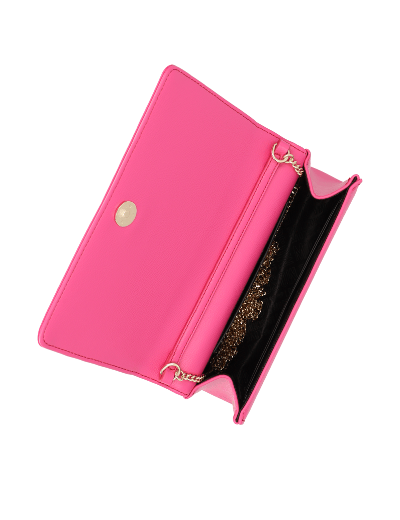 LOVE-MOSCHINO-BILLBOARD