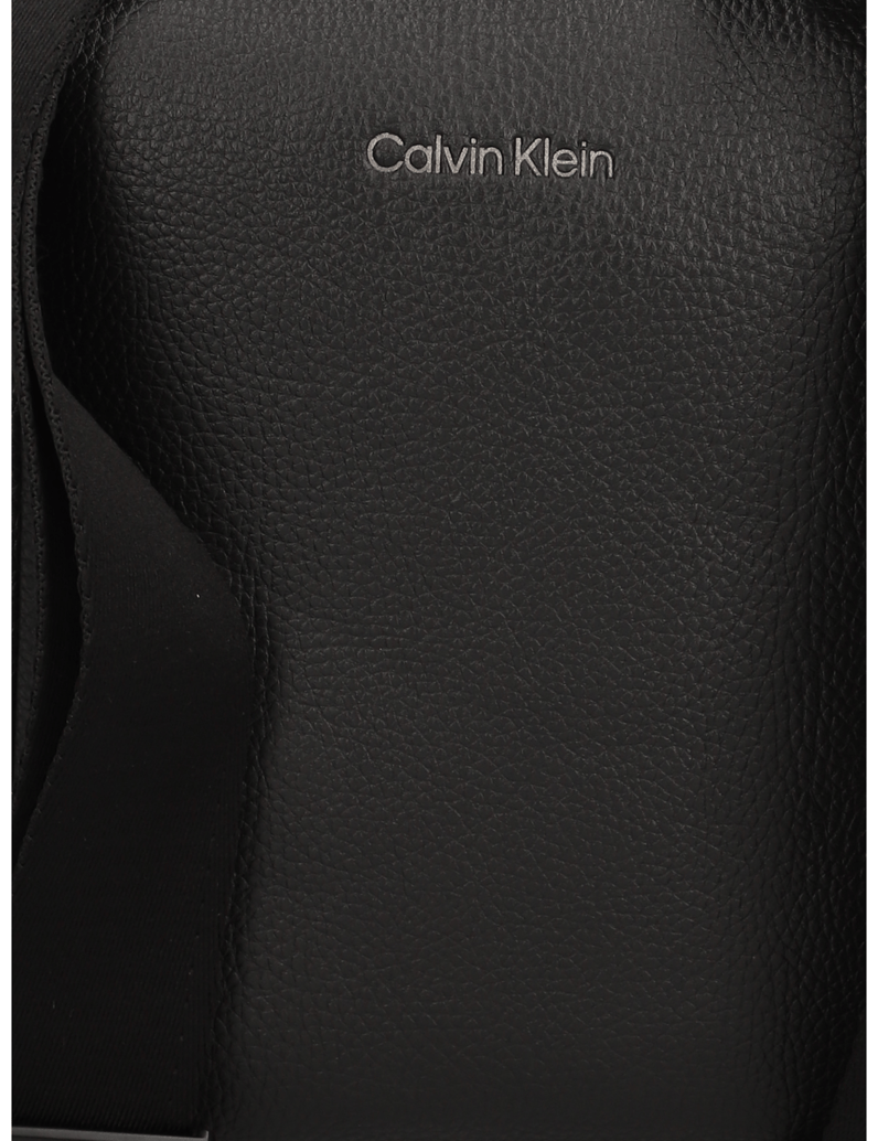Calvin-Klein-CK-MUST-REPORTER-S