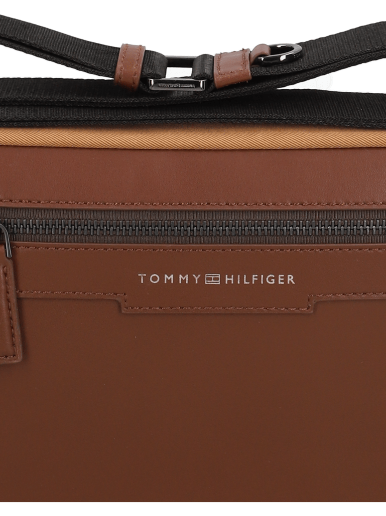 Tommy-Hilfiger-TH-CLASSIC-CAMERBAG