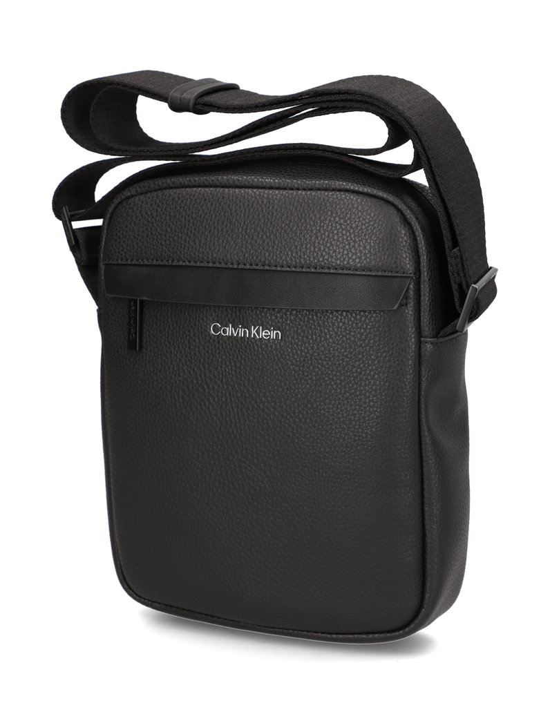 Calvin-Klein-taška-přes-rameno-černá