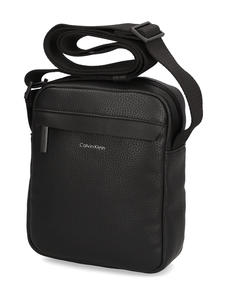 Calvin-Klein-CK-MUST-REPORTER-schwarz