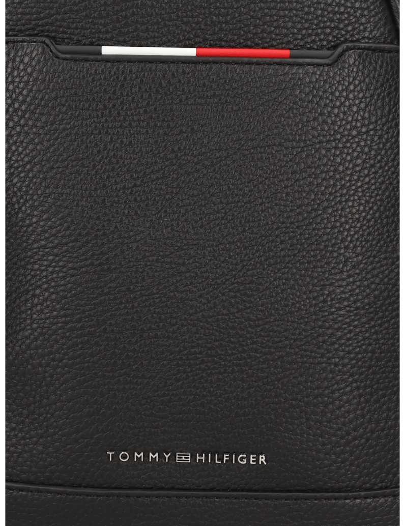 Tommy-Hilfiger-taška-přes-rameno-černá