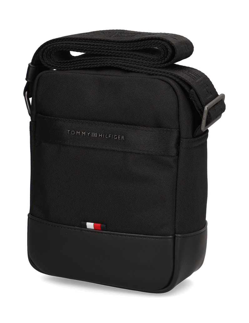 Tommy-Hilfiger-taška-cez-rameno-čierna