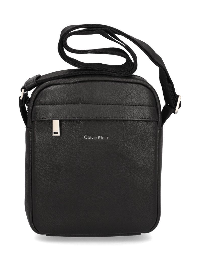 Calvin-Klein-RAISED-REPORTER-čierna