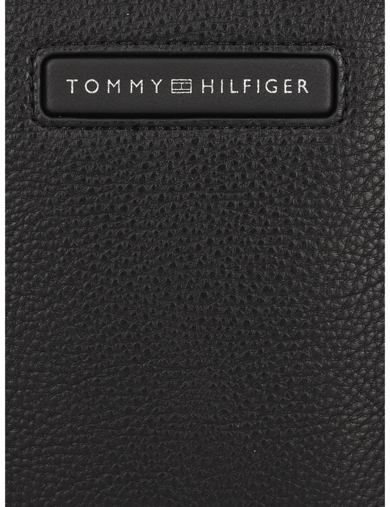 Tommy-Hilfiger-torbica-čez-ramo-črna