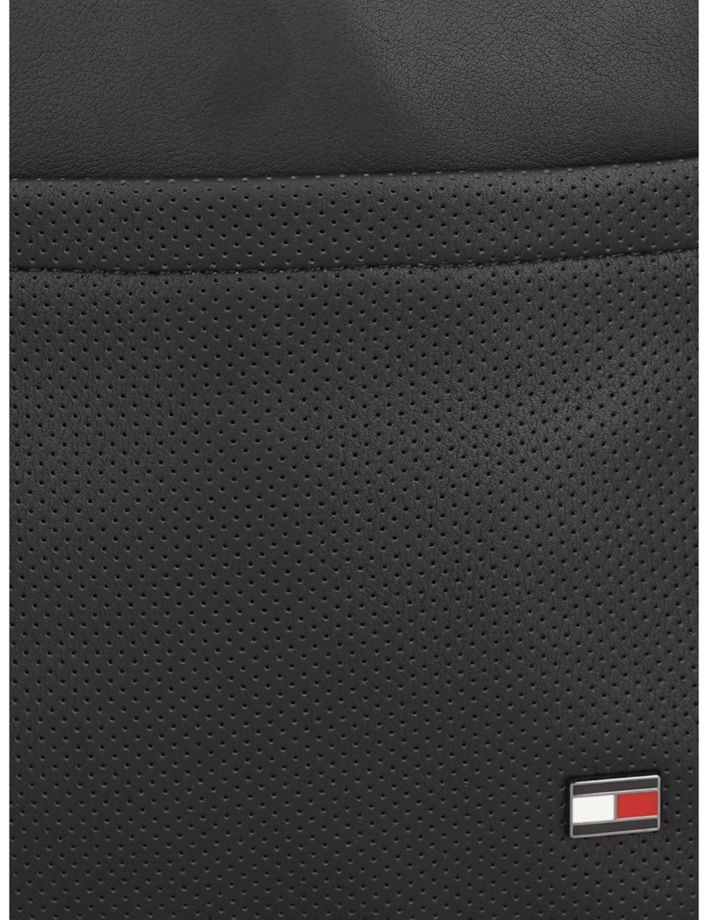 Tommy-Hilfiger-TH-FOUNDATION-MINIREPORTER-črna