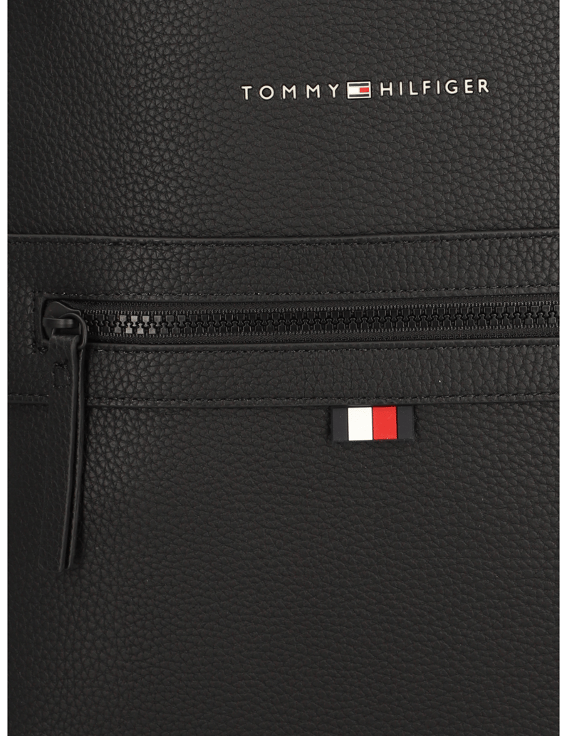 Tommy-Hilfiger-ESSENTIAL-PU-BACKPACK-černá