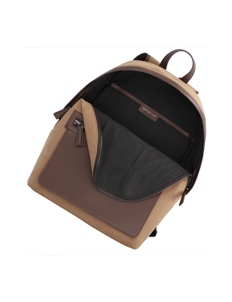 Tommy-Hilfiger-TH-CLASSIC-DOME-BACKPACK-hnědá