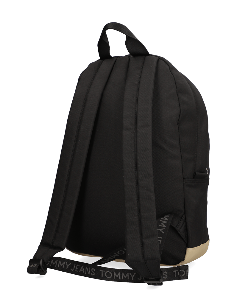 Tommy-Jeans-TJM-ESS-DAILY-DOME-černá