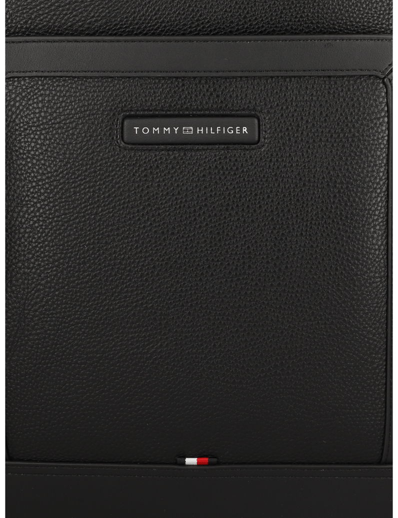 Tommy-Hilfiger-TH-CENTRAL-BACKPACK-čierna