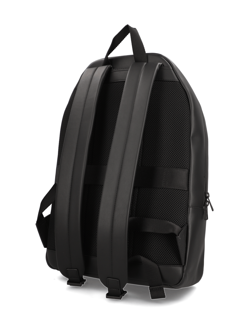 Tommy-Hilfiger-TH-CORP-BACKPACK-černá