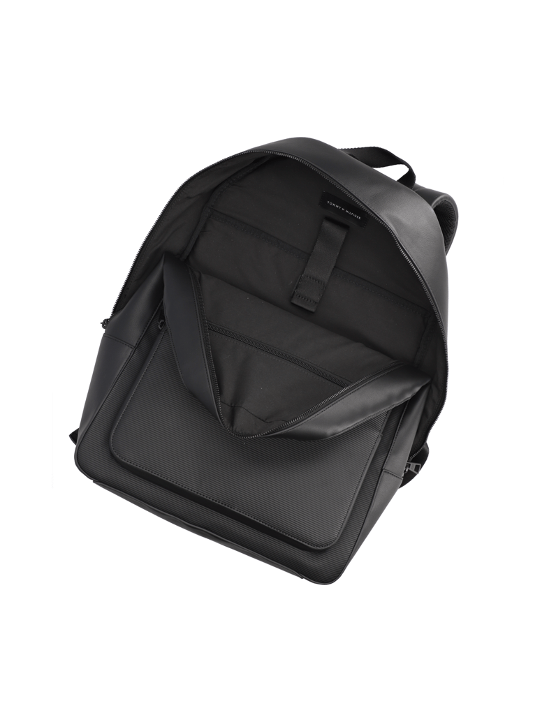 Tommy-Hilfiger-TH-CORP-BACKPACK-černá