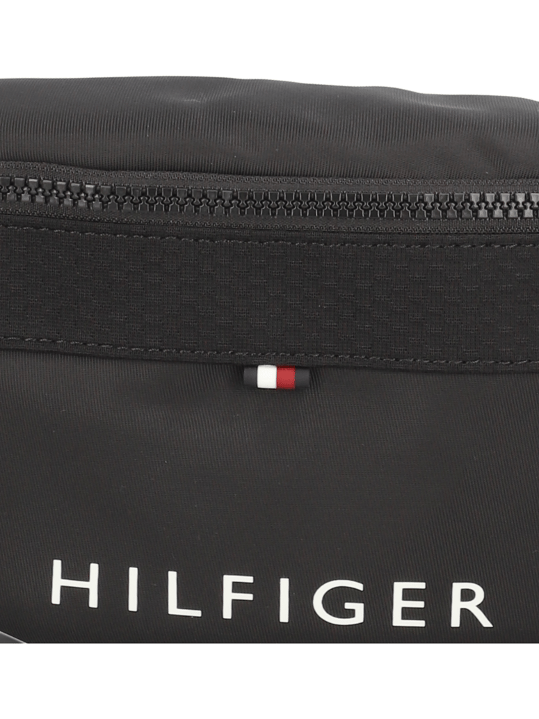 Tommy-Hilfiger-TH-SKYLINE-CROSSBODY