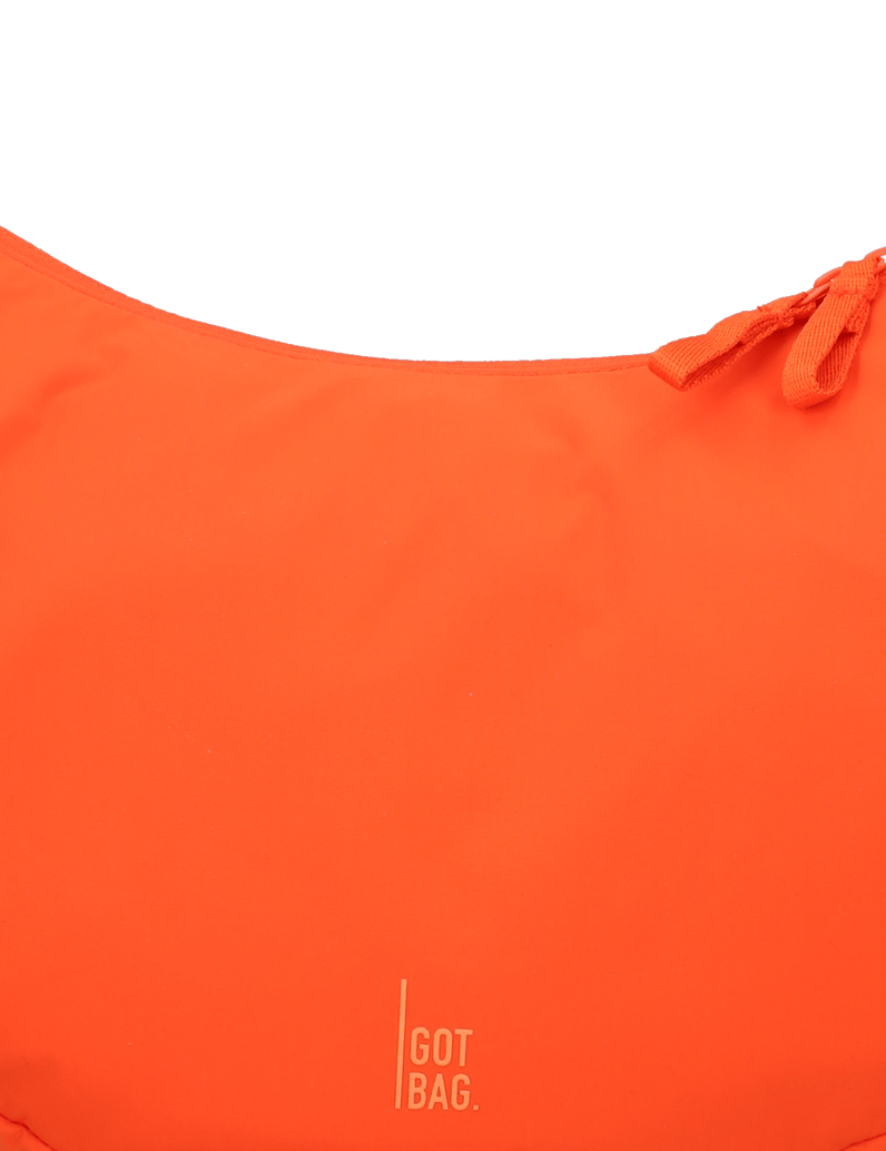 GOT-BAG-MOON-BAG-RUFFLE-MONOCHROME-rot