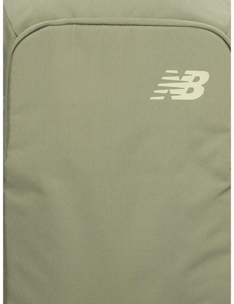 New-Balance-LOGO-BACKPACK