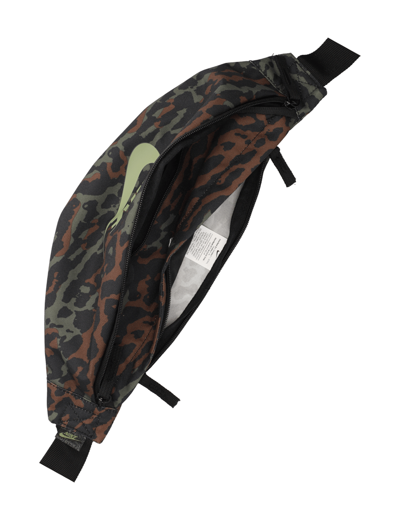 Nike-Torba-za-okoli-pasu