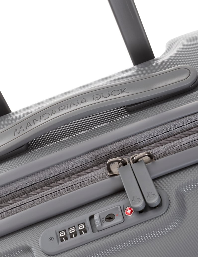 Mandarina-Duck-Koffer-69x45x32-cm-silber