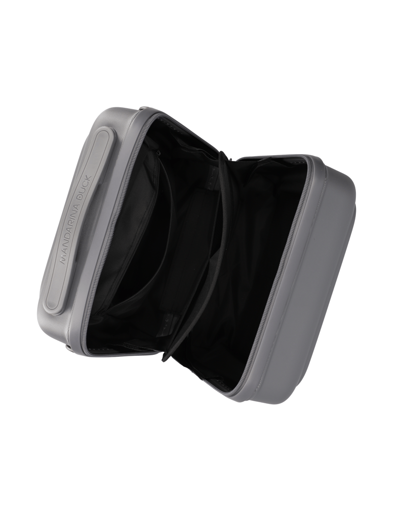 Mandarina-Duck-Kosmetikkoffer-silber