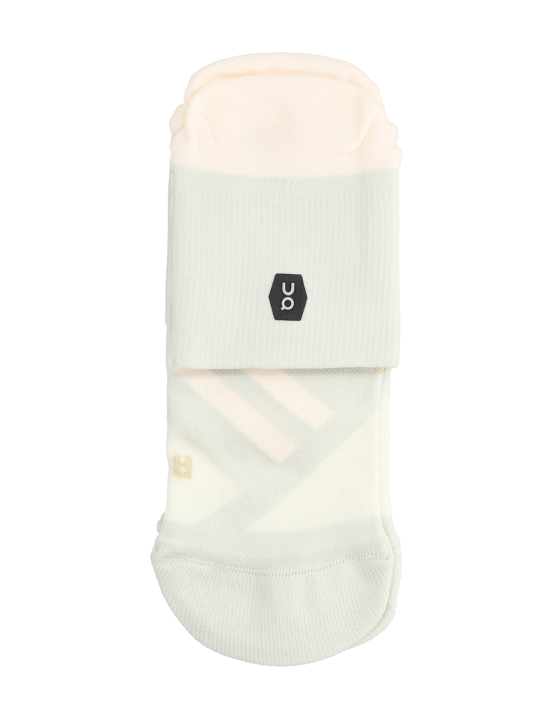 On-PERFORMANCE-MID-SOCK-schwarz