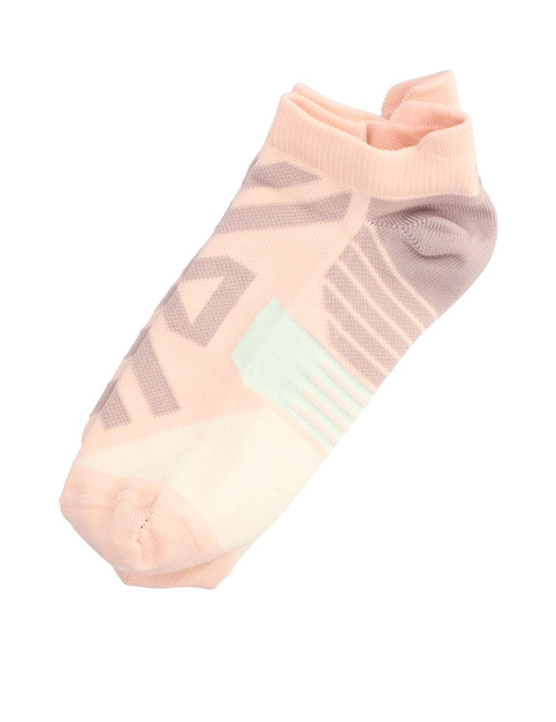 On-PERFORMANCE-LOW-SOCK-schwarz