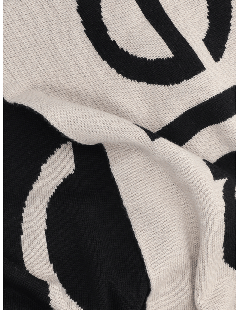 Calvin-Klein-BOLD-LOGO-2-TONE-WOOL-HW-SCARF-črna