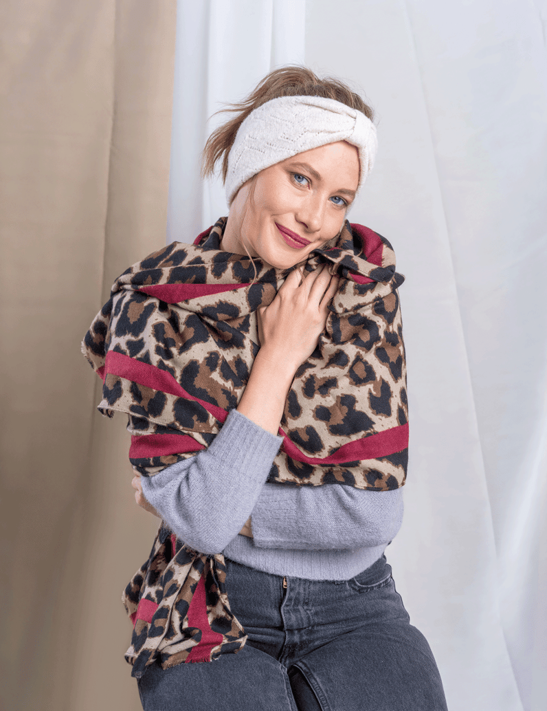 Kate-Gray-tekstil-šal-rjava