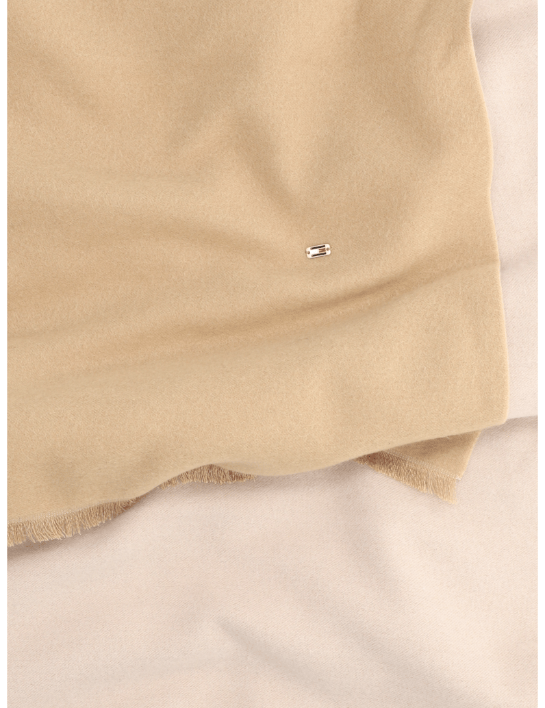 Tommy-Hilfiger-TH-LOGO-SCARF