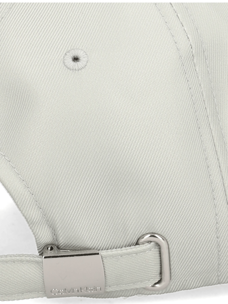 Calvin-Klein-CK-EMBROIDERY-SHINY-CAP-šedá