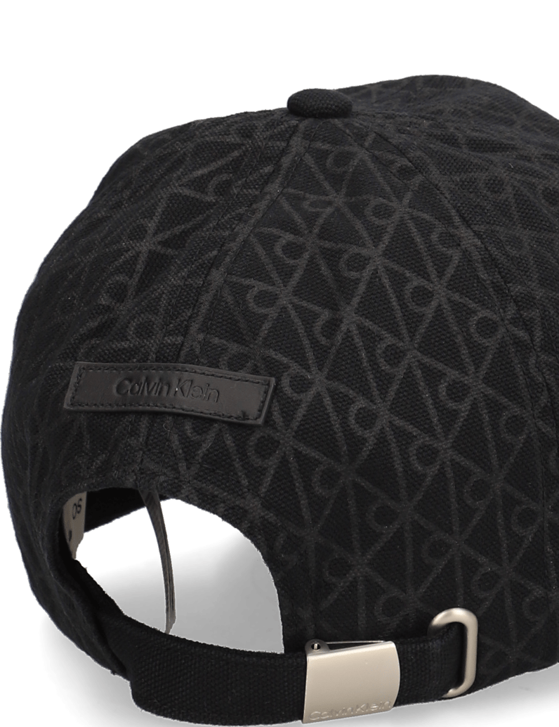 Calvin-Klein-EMBLEM-PRINT-w-LEATHER-PATCH-CAP-čierna