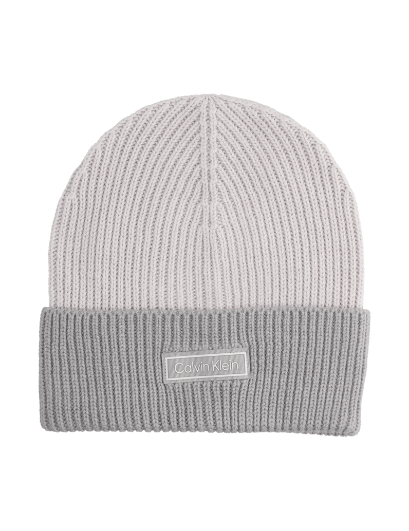 Calvin-Klein-PATCH-WOOL-CHUNKY-RIB-BEANIE-šedá