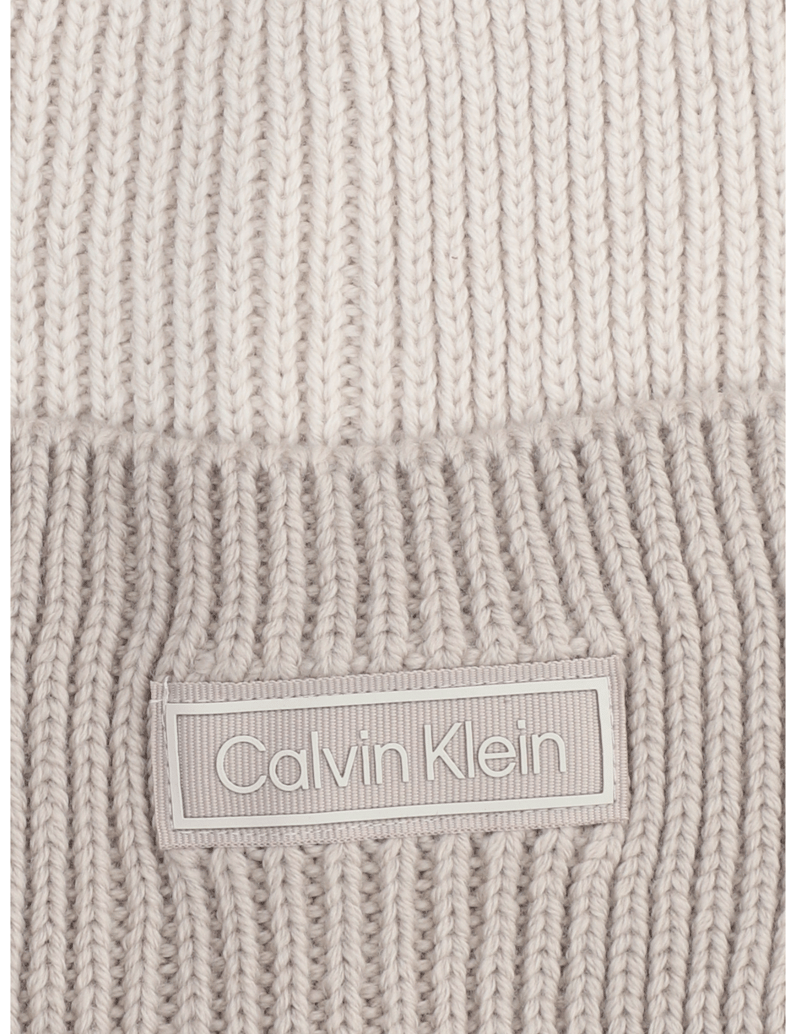 Calvin-Klein-čiapka-šedá