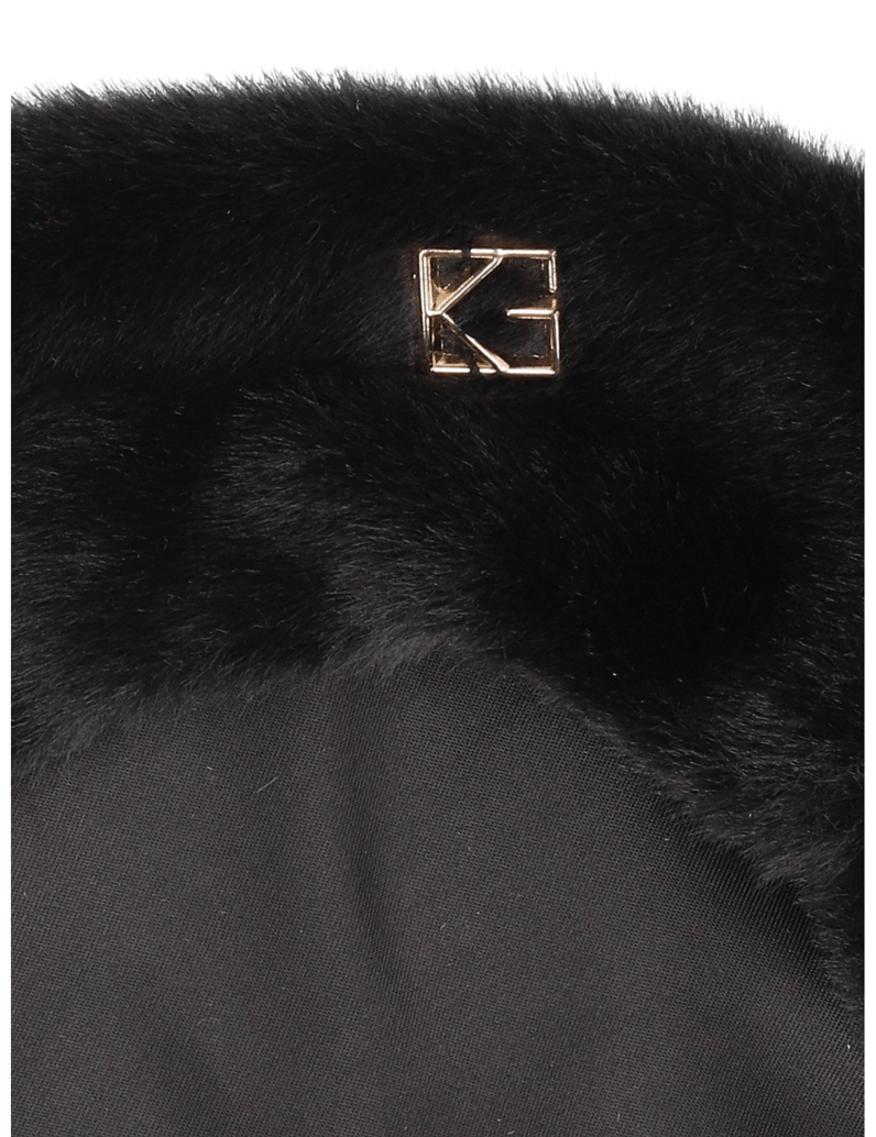 Kate-Gray-textil-čepice-černá