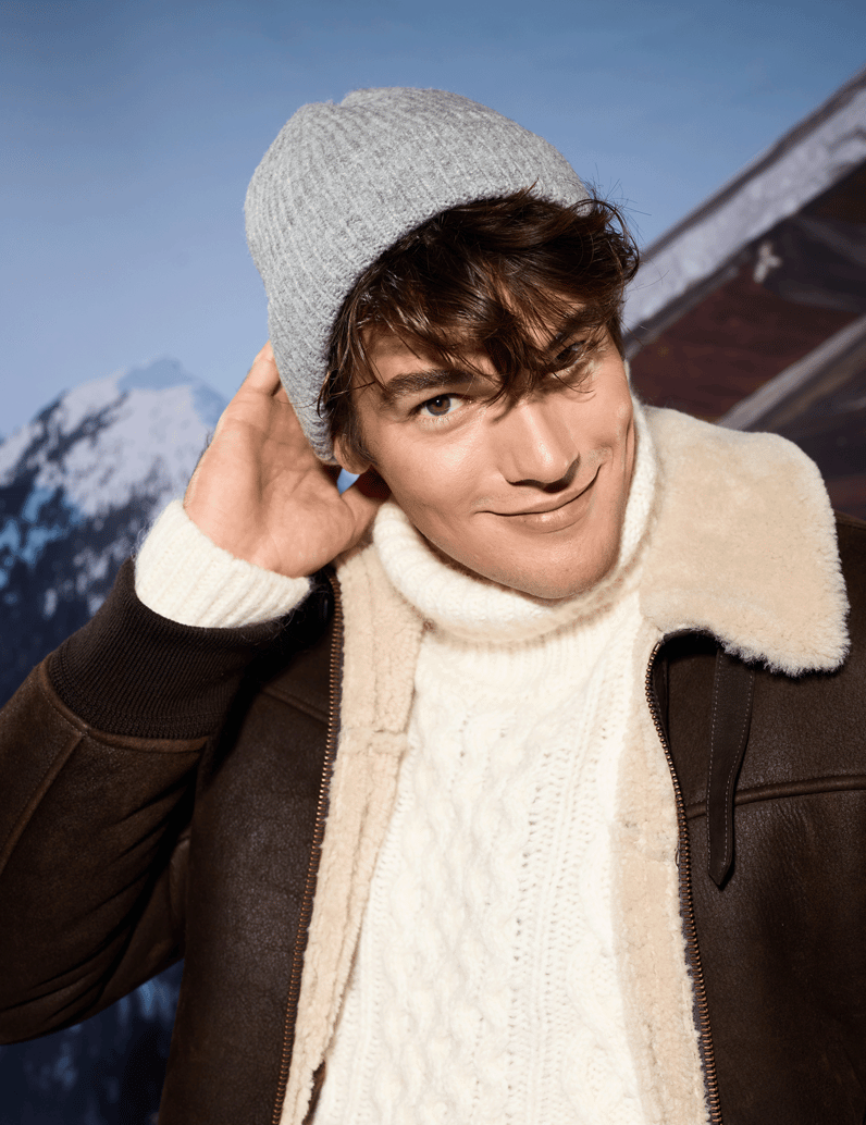 Pat-Calvin-textil-čepice-černá