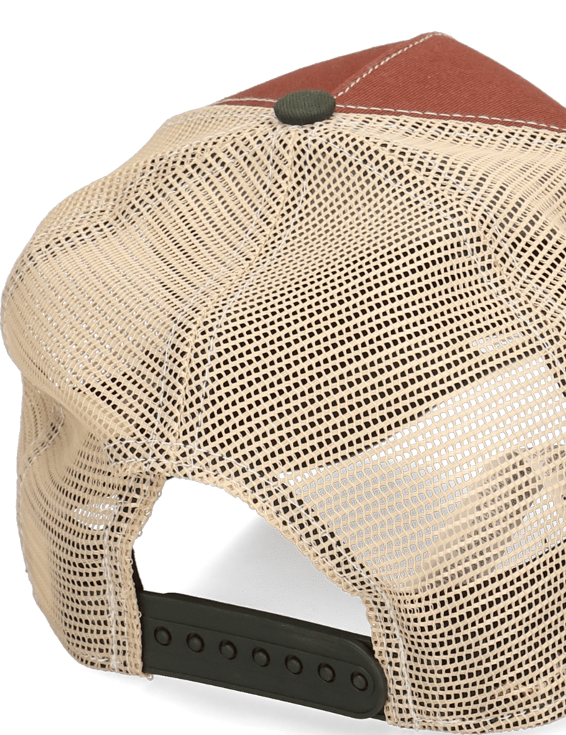 NEW-ERA-ANIMAL-PATCH-TRUCKER-braun