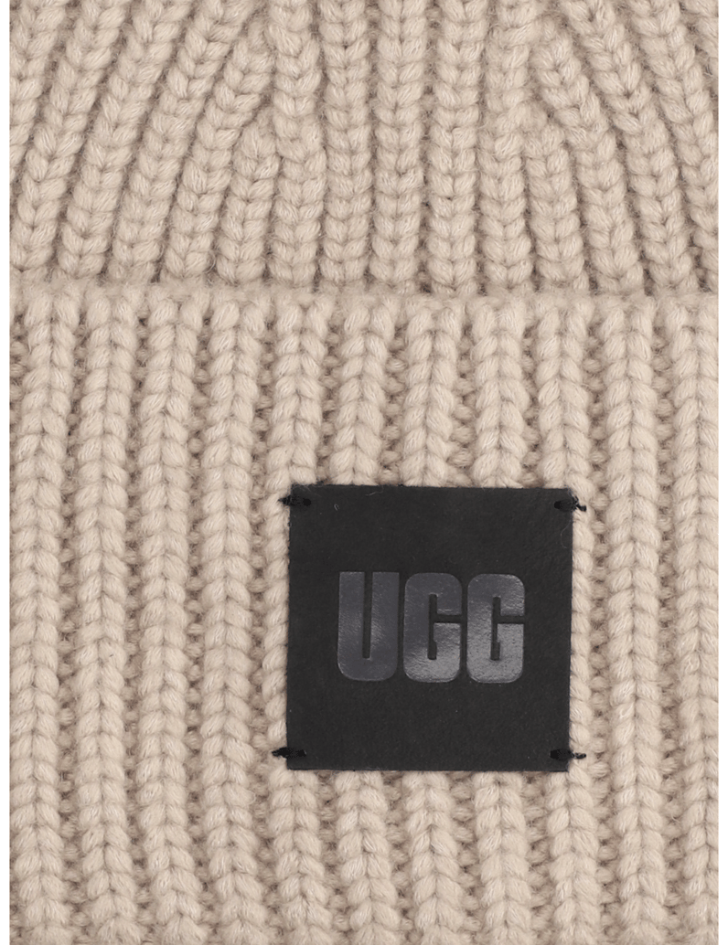 UGG-CHUNKY-RIB-KNIT-čierna