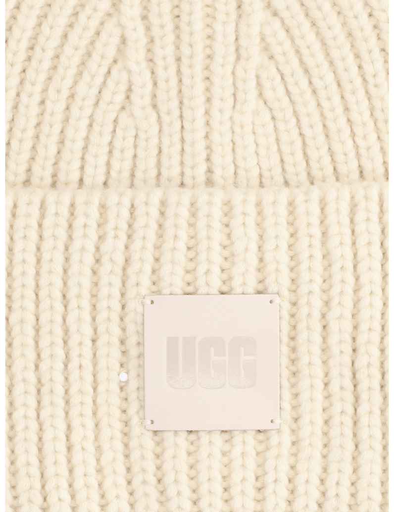 UGG-CHUNKY-RIB-BEANIE-koňaková