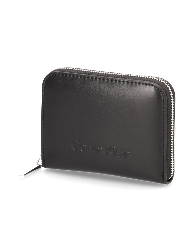 Calvin-Klein-EMBOSSED-LOGO-ZIP-MD-WALLET