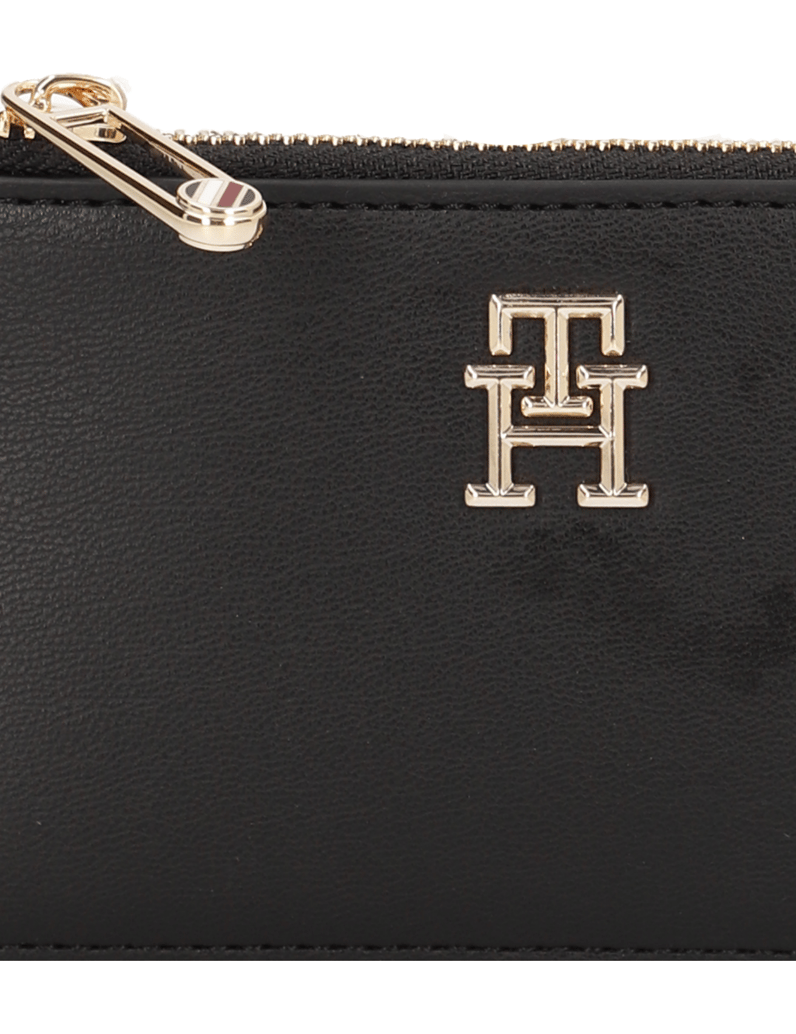 Tommy-Hilfiger-denarnica-črna