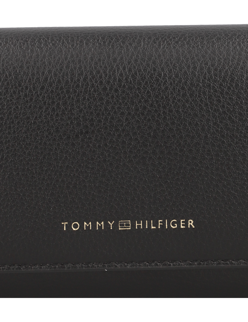 Tommy-Hilfiger-TH-FLAG-LRG-FLAP-černá