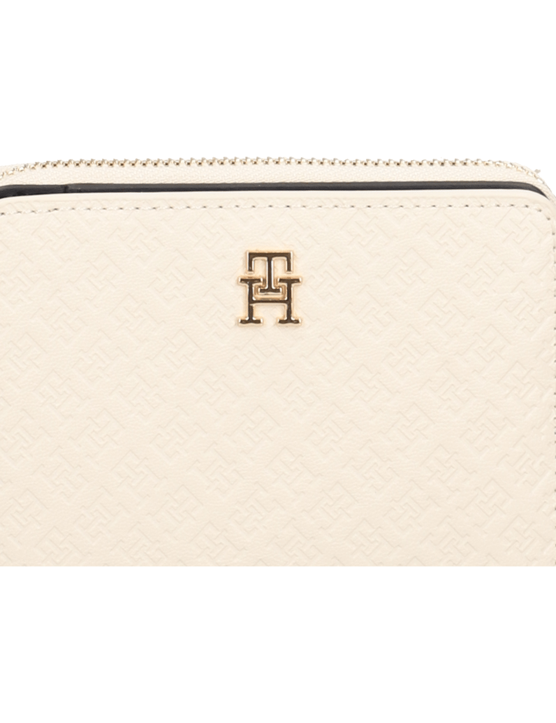 Tommy-Hilfiger-TH-ICON-MED-ZA-W/FLAP-MONO-bela