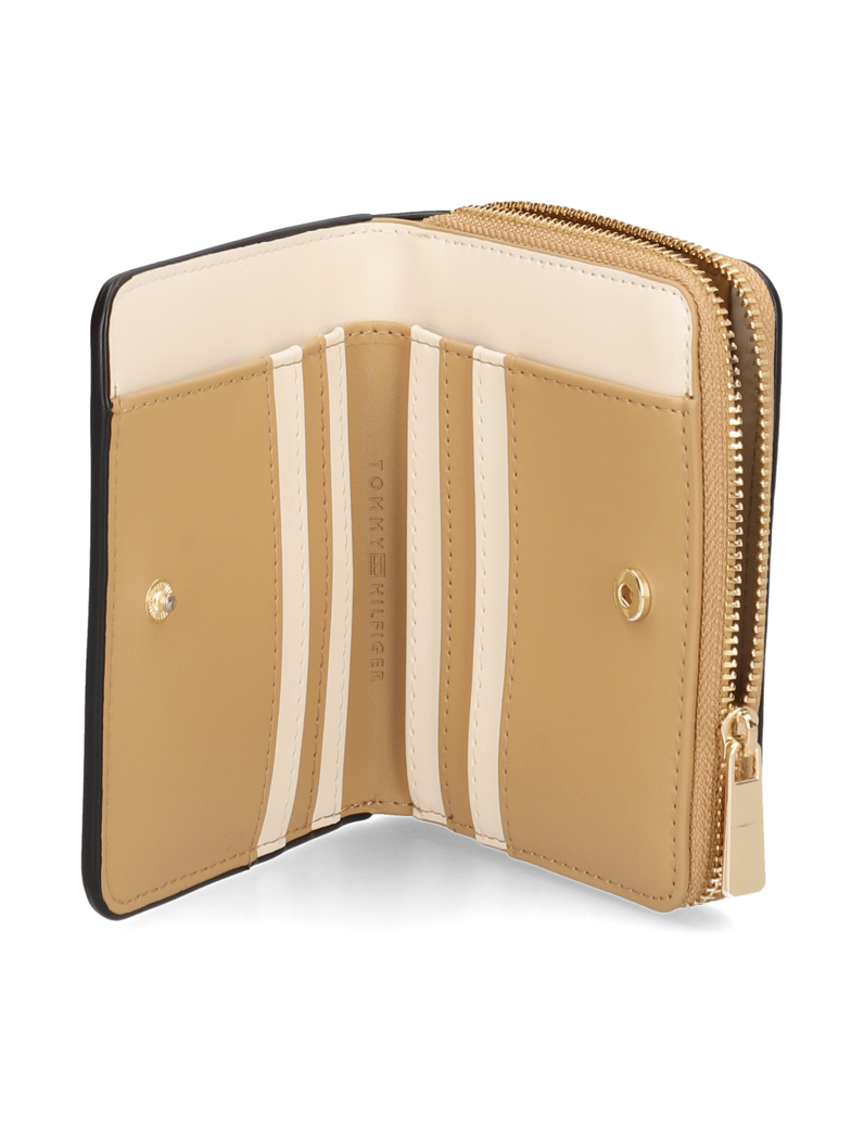 Tommy-Hilfiger-TH-ICON-MED-ZA-W/-FLAP-SEASONAL-béžová