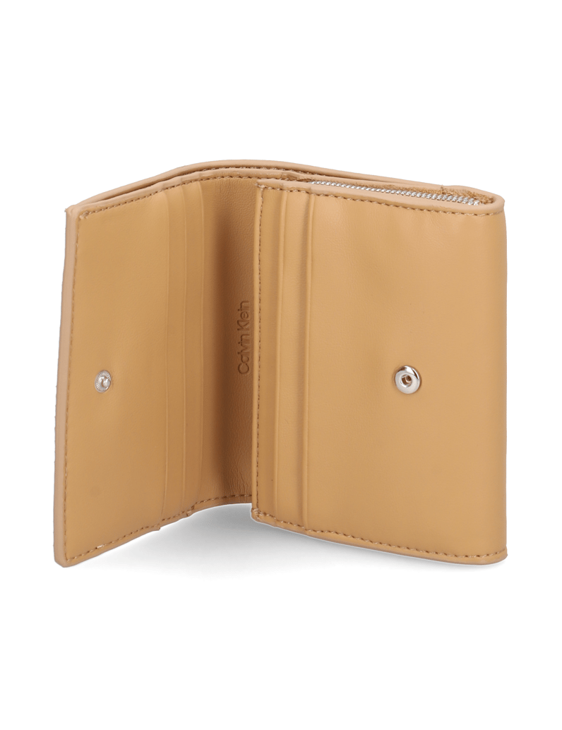 Calvin-Klein-BOLD-CK-MEDIUM-BIFOLD-béžová