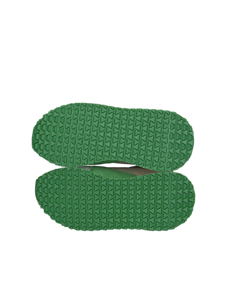 Apple-of-Eden-Sneaker-LOLA