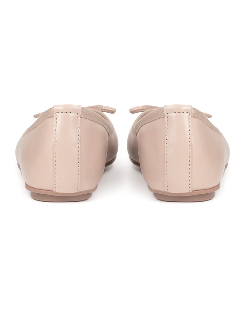 Kazar-Nackte-Lederballerinas-mit-Schleife-und-beige