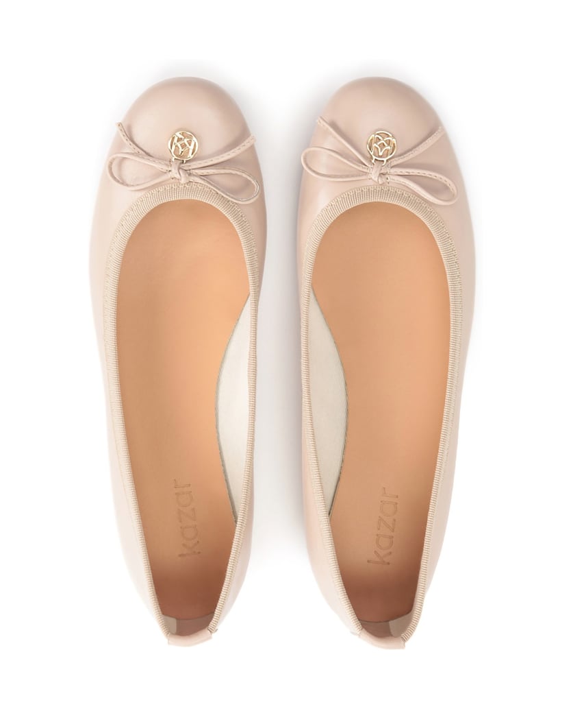 Kazar-Nackte-Lederballerinas-mit-Schleife-und-beige